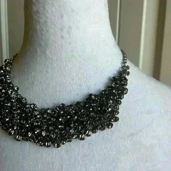 J Crew Bezel-Gem Crystal Cluster Bib Necklace - Picture 2 of 8